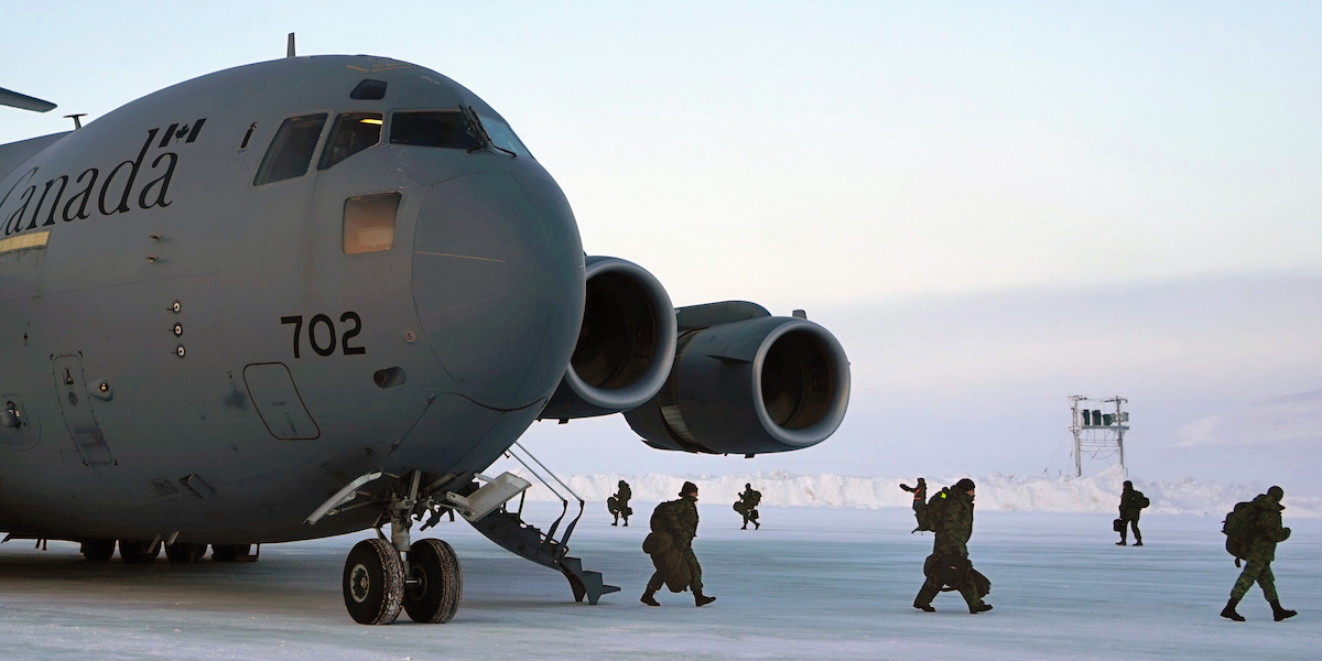 Deployed members of the Joint Task Force Support Component arrive at Resolute Bay, Nunavut for Operation NUNALIVUT 2018 on February 27, 2018. 

Photo: Major Jean-Francois Robert, Commander Assessment Team Commander
YK02-2018-0013-0001
~
Des membres de la Composante de soutien de la Force opérationnelle interarmées en déploiement arrivent à Resolute Bay, au Nunavut, dans le cadre de l’opération NUNALIVUT 2018, le 27 février 2018. 

Photo : Major Jean-François Robert, équipe d’évaluation du commandant
YK02-2018-0013-0001