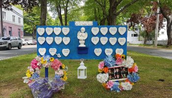 2020_Nova_Scotia_Attacks_Memorial_to_the_Victims.t64414746.m2048.xxjCFu5nW